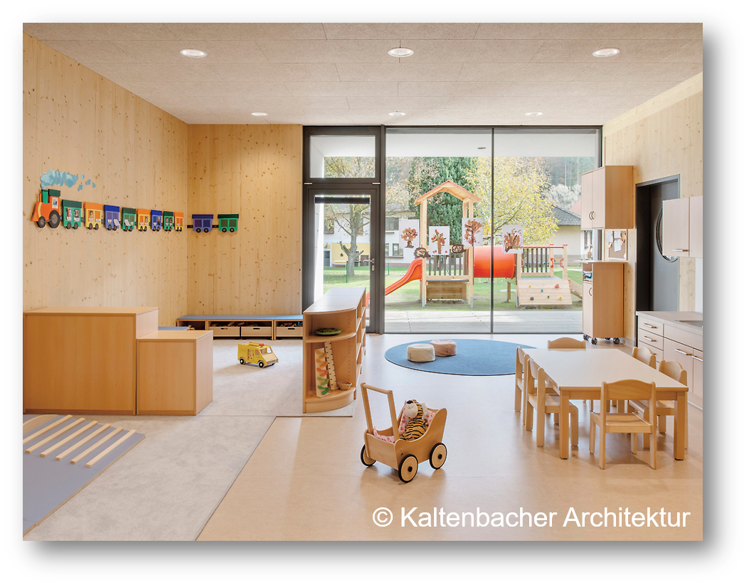 Kindergartenraum mit Einrichtung aus Hoz